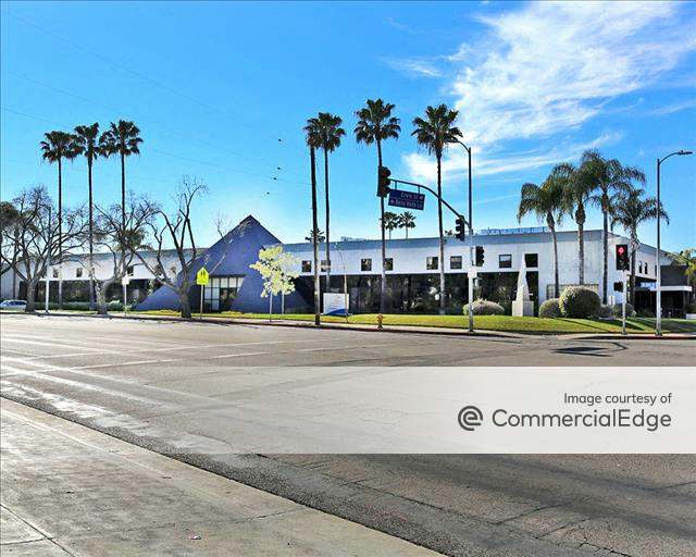 6109 De Soto Avenue, Woodland Hills, CA Office Space